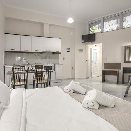 Del Sol #2 Meteora Luxurious Family Suites Калампака Екстериор снимка