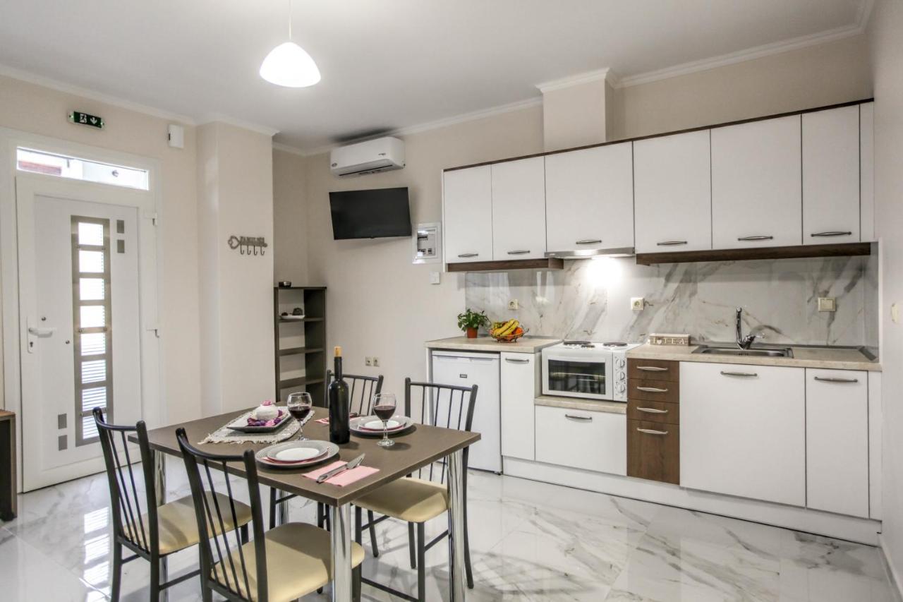Del Sol #2 Meteora Luxurious Family Suites Калампака Екстериор снимка